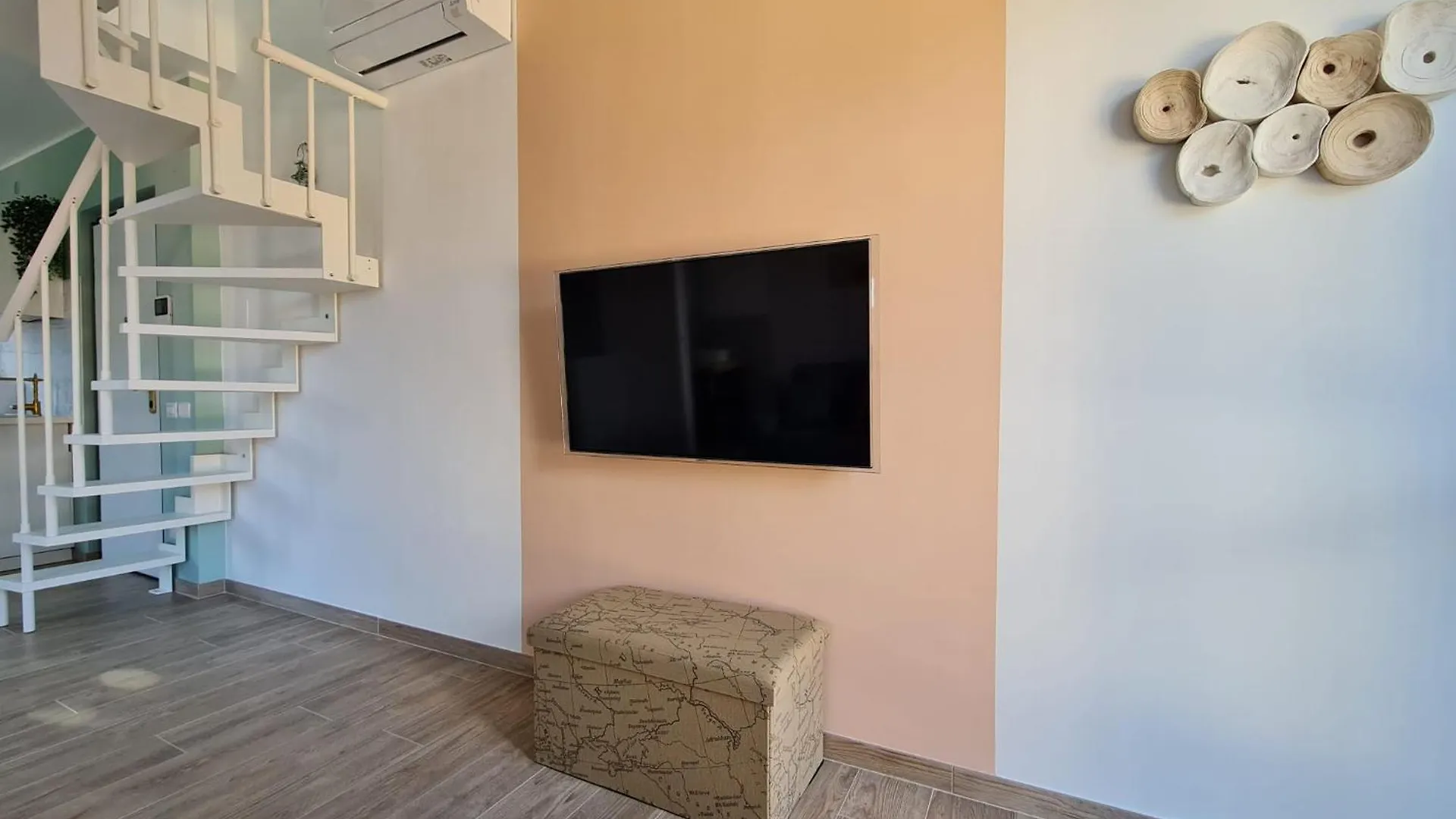 Ama Homes - Balcony Lakeview Bellagio 0*,  Italia