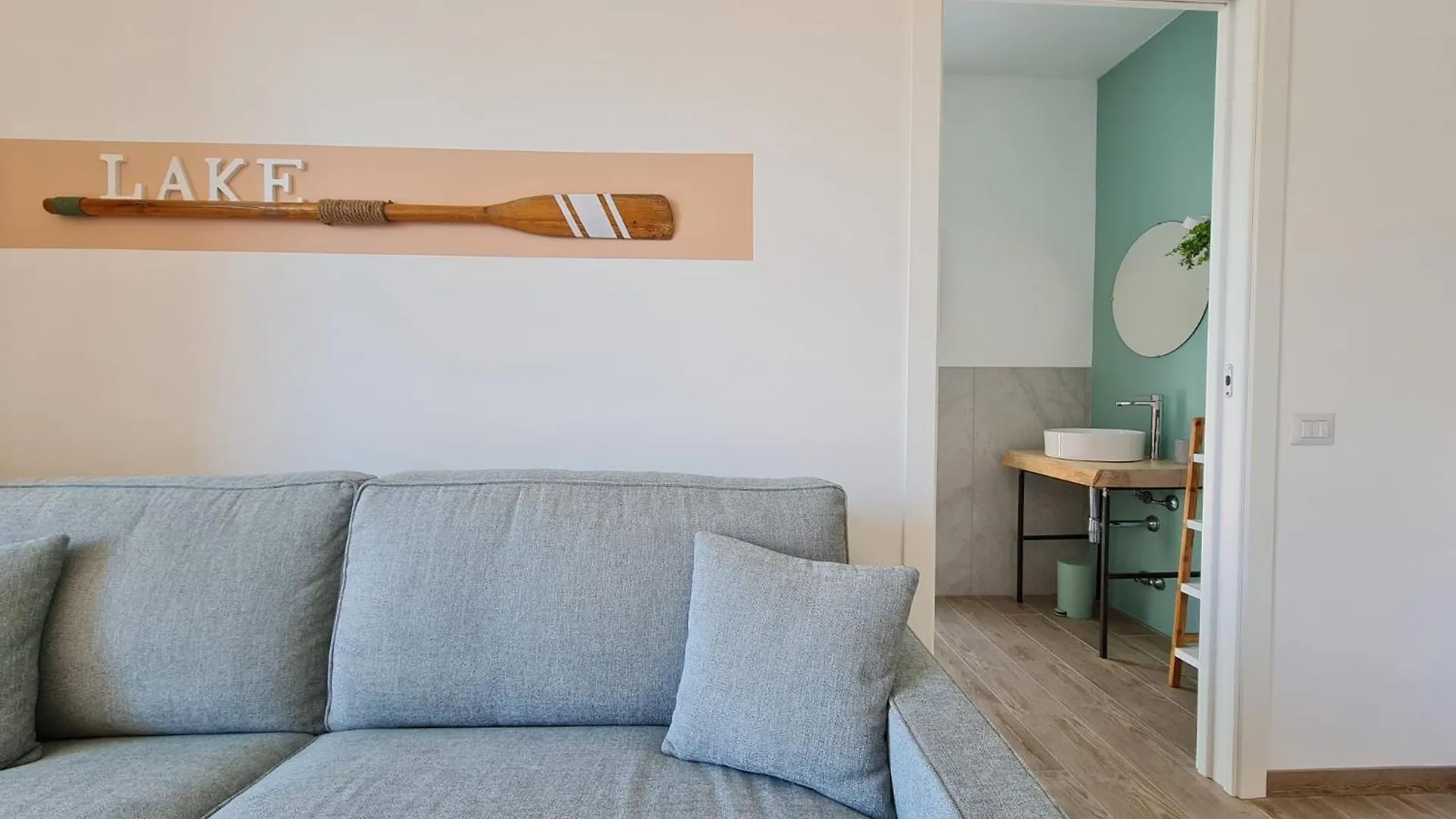 Ama Homes - Balcony Lakeview Bellagio Appartement